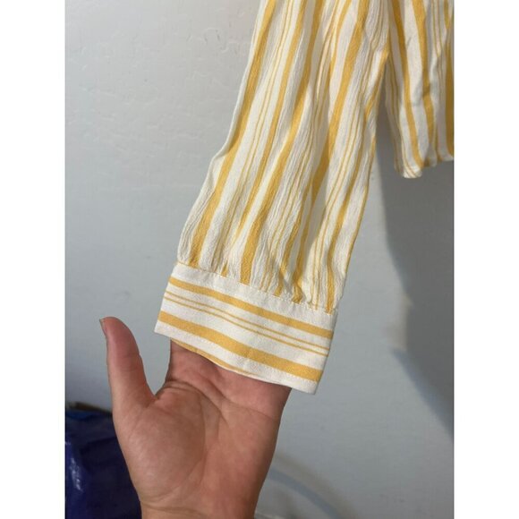 NWT Hollister Sz L Button Up Blouse Tie Waist Detail Yellow White Stripes - Picture 5 of 7